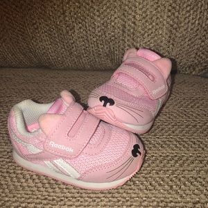 Reebok kitten toddler shoes size 4 - New